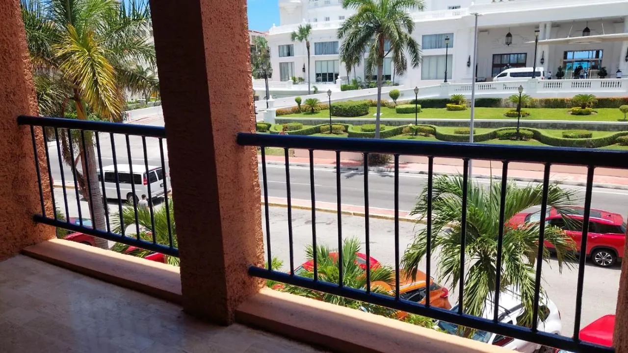 Cancun Suites Apartments - Hotel Zone