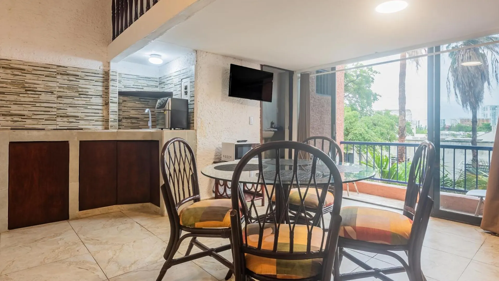 Cancun Suites Apartments - Hotel Zone 0*,  Mexique